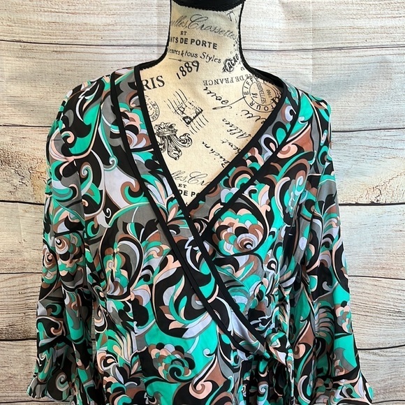 Nanette Lepore Silk Wrap Top Blouse NWT V-neck 3/4 Bell Sleeves Peplum Size 10 - Picture 2 of 13